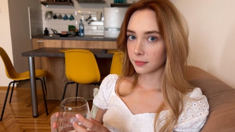 Esposa traiu o marido com a melhor amiga dele, Loly Nebel [onlyfans]