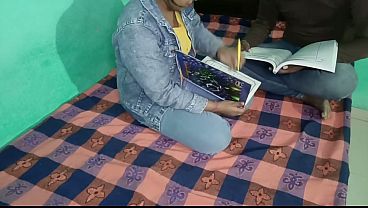 Schüler ficken zum ersten Mal von Lehrer Hindi-Audio